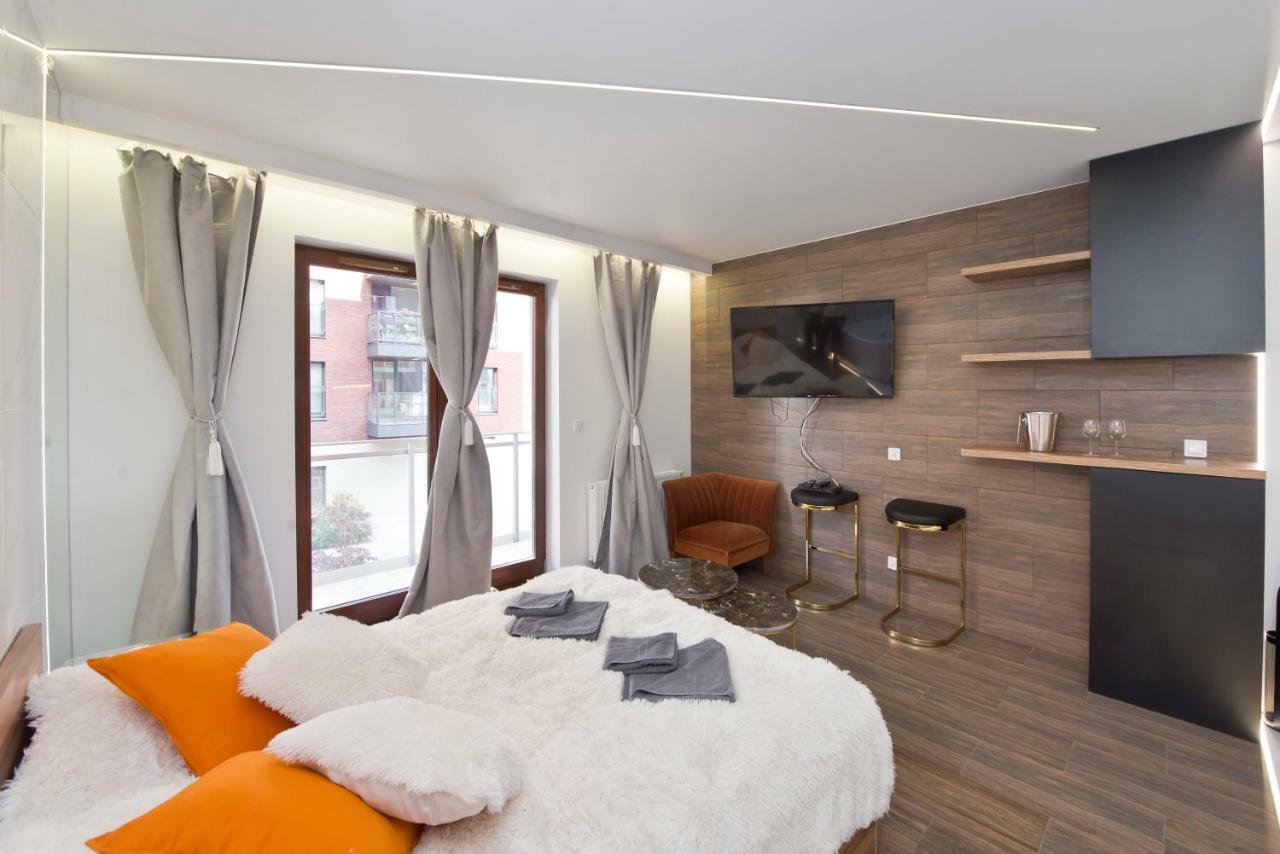 Lägenhet Yourapart Chmielna Park Exclusive Z Wanna Wolnostojaca Lub Jacuzzi Gdańsk